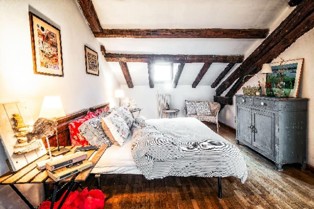Loft Overlooking The Old Town . Фелтре Екстериор снимка
