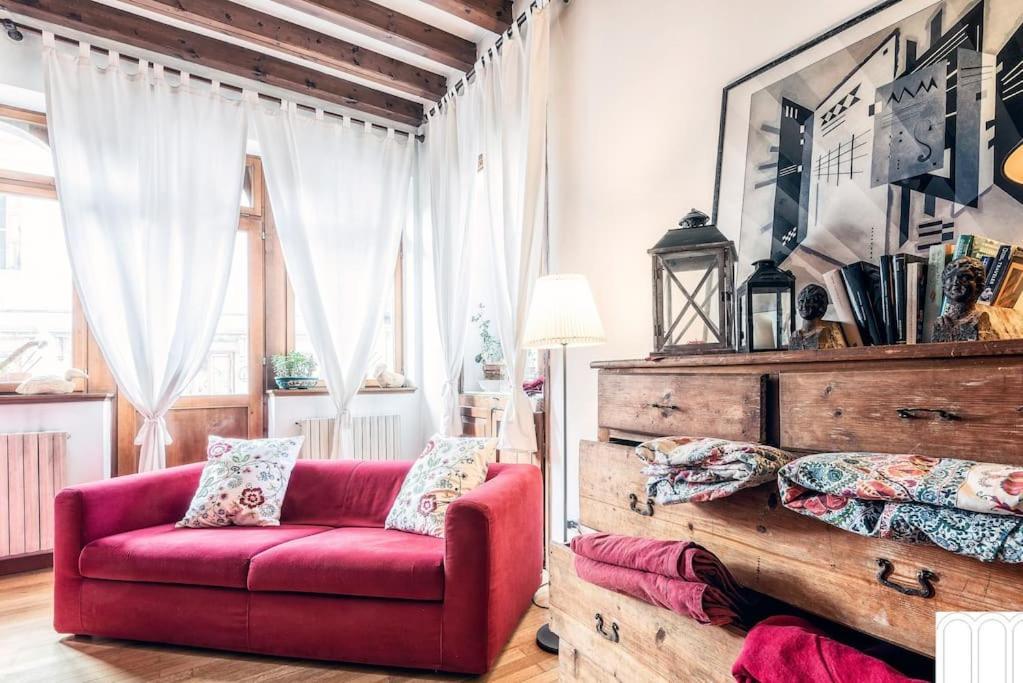 Loft Overlooking The Old Town . Фелтре Екстериор снимка